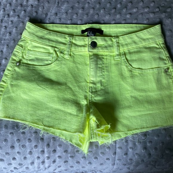 Booty Shorts (2) - Picture 7 of 9